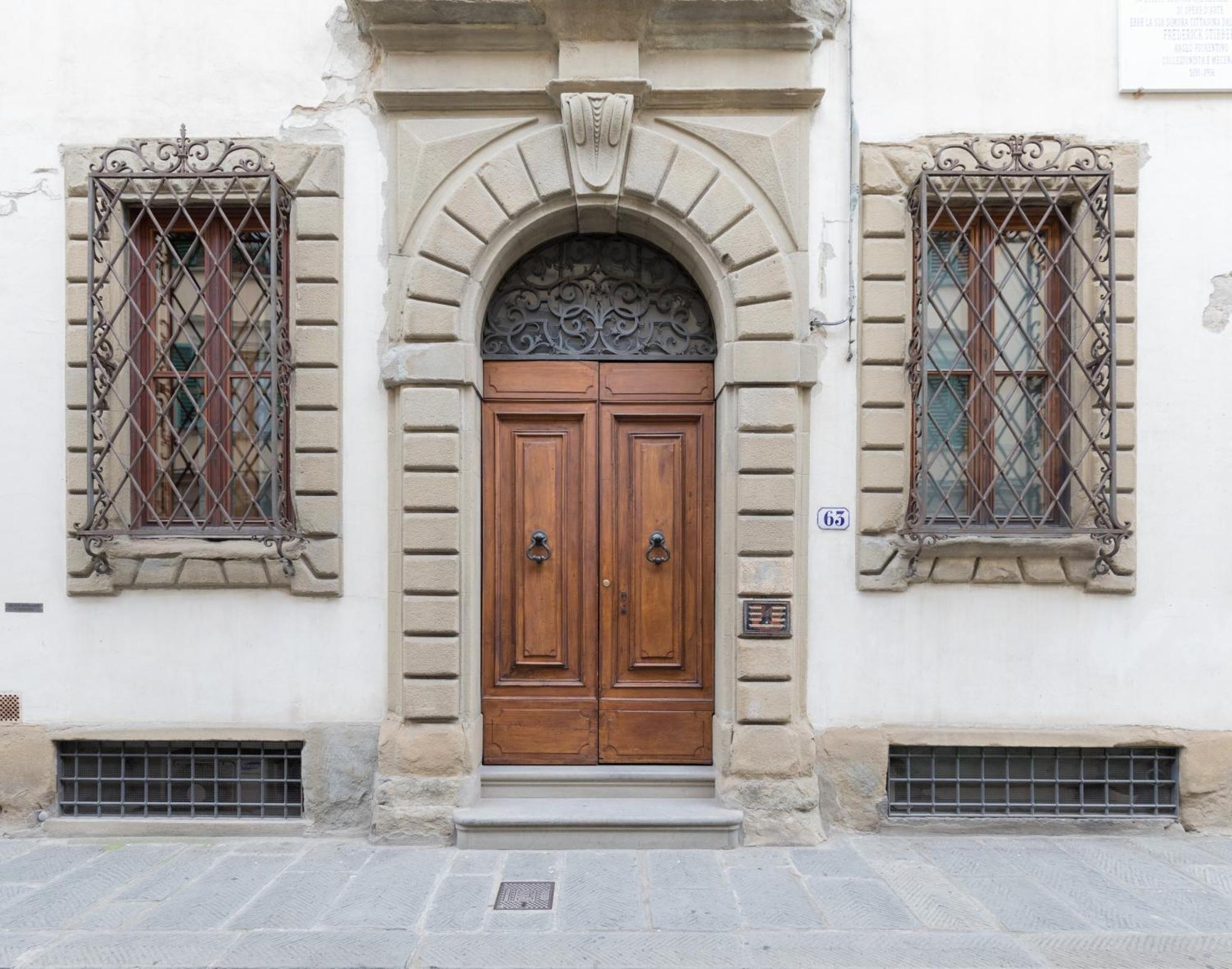 A Touch Of History, In Santa Reparata Florence Exterior photo